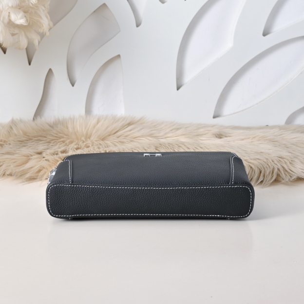 エルメス ダブルジッパー レザー クラッチバッグ