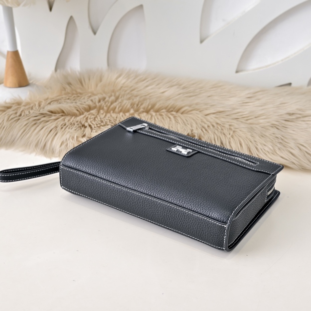 エルメス ジップ レザー クラッチバッグ