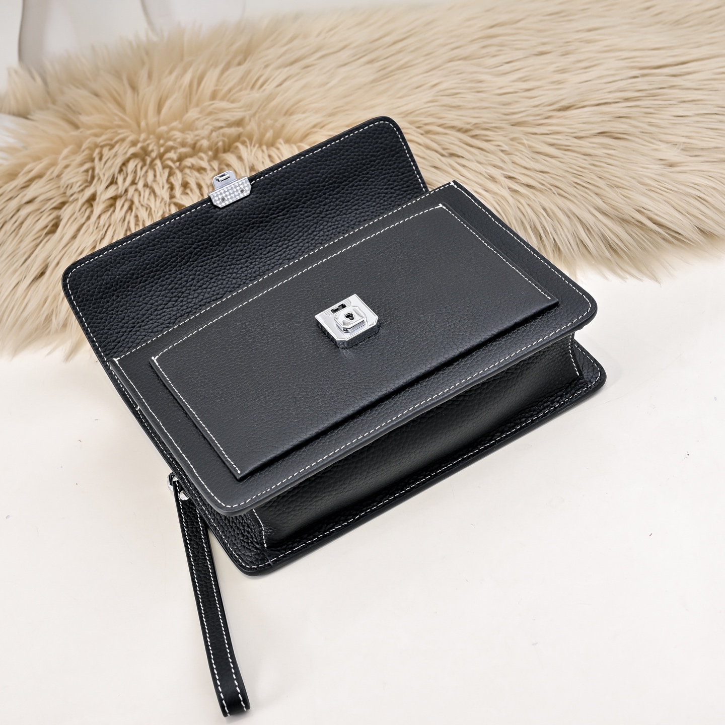 エルメス ジップ レザー クラッチバッグ