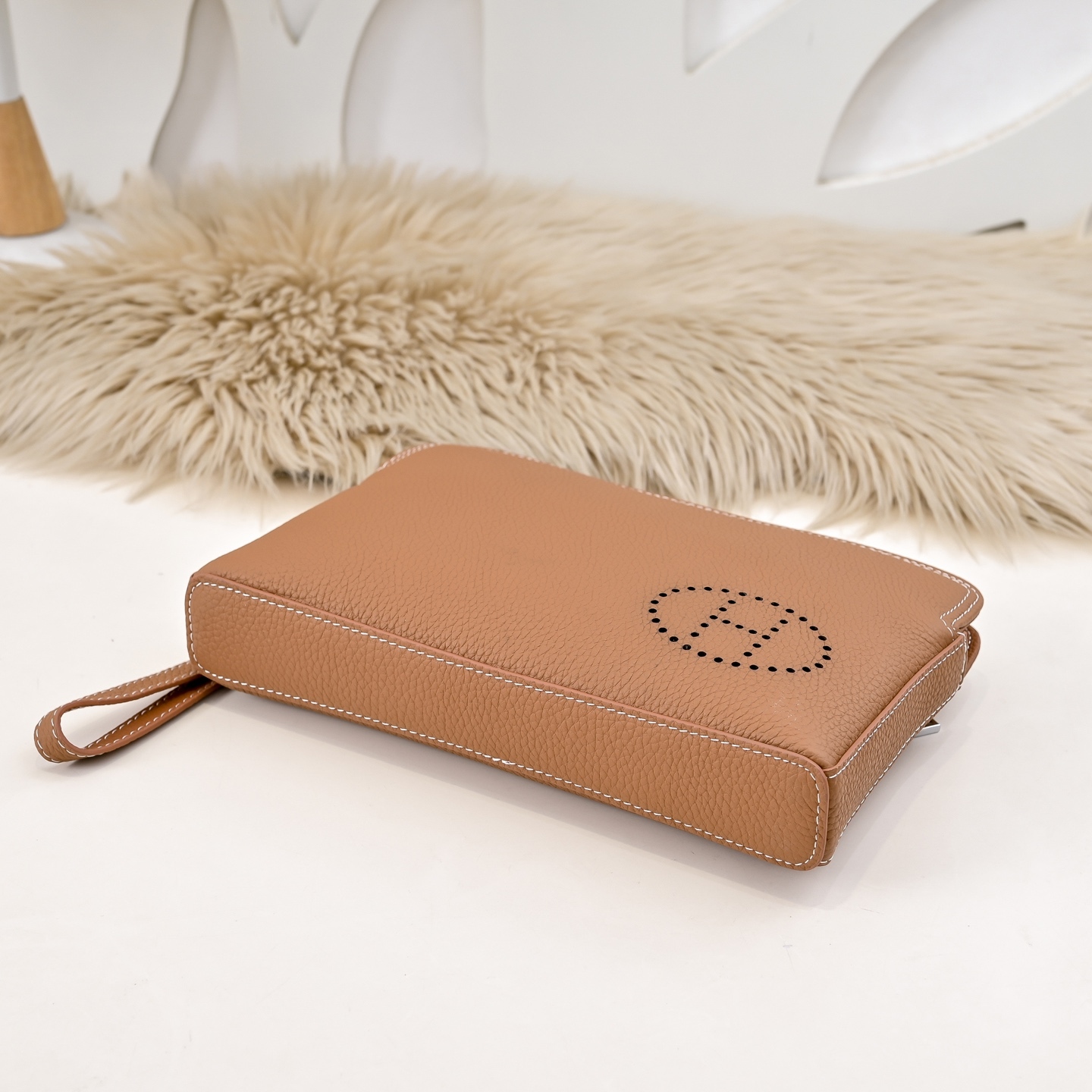 エルメス エヴリン ジップ レザー クラッチバッグ「Evelyne Clutch」