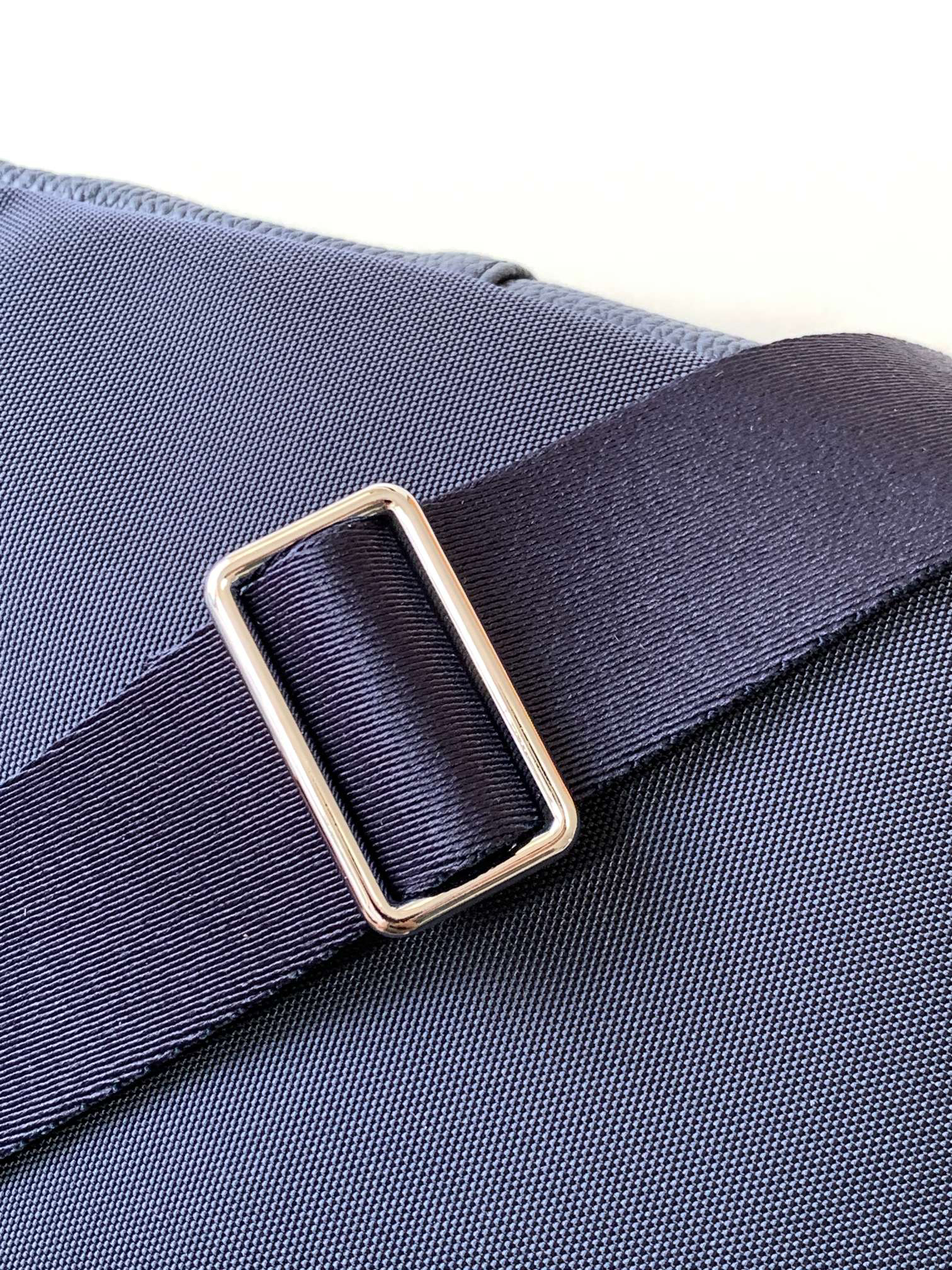 エルメス H エンボス レザー ファニーパック