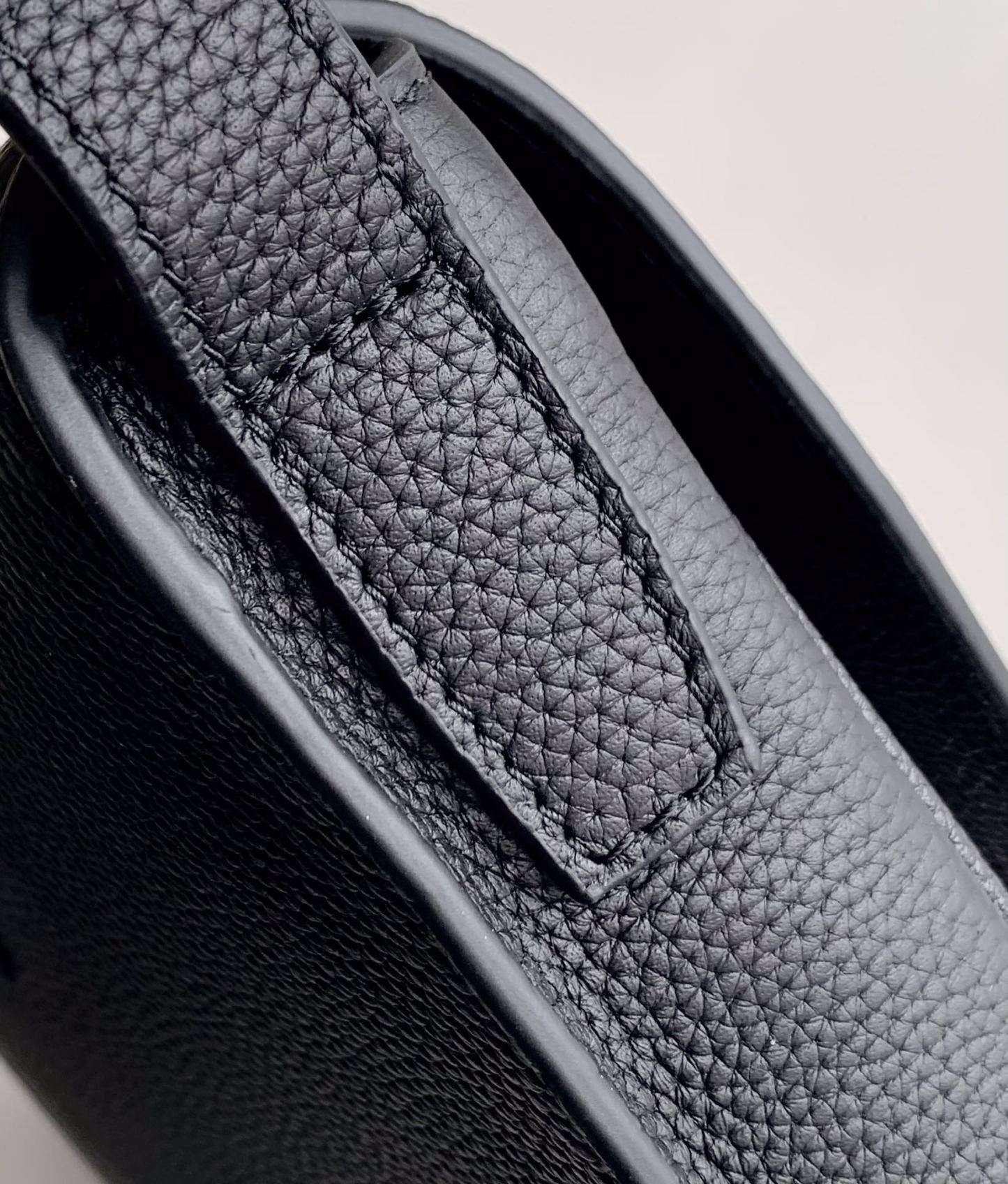 エルメス スティーブ ライト ジュニア メッセンジャーバッグ