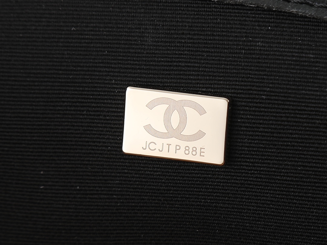 シャネル スモール ショッピングバッグ「Shopping Bag」