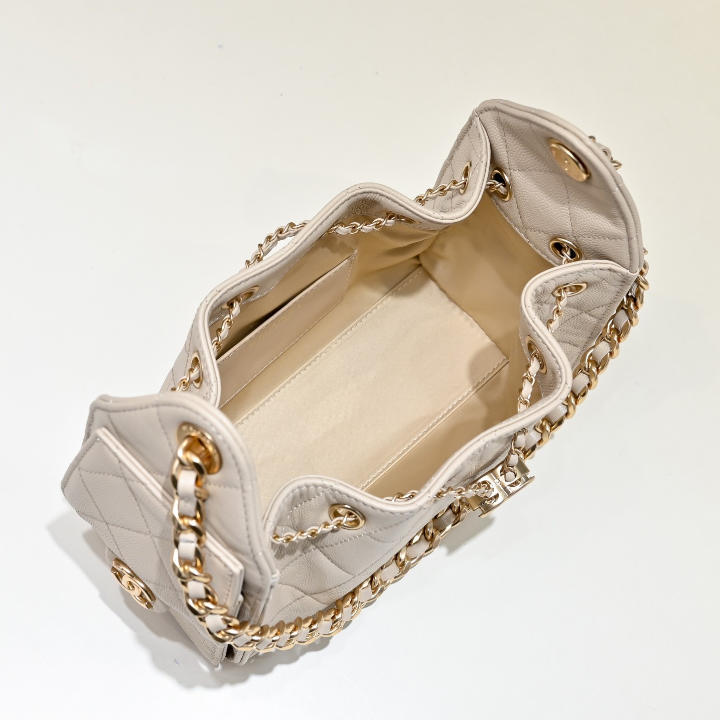 シャネル 25 ミニ/スモール ハンドバッグ「CHANEL 25 Handbag」