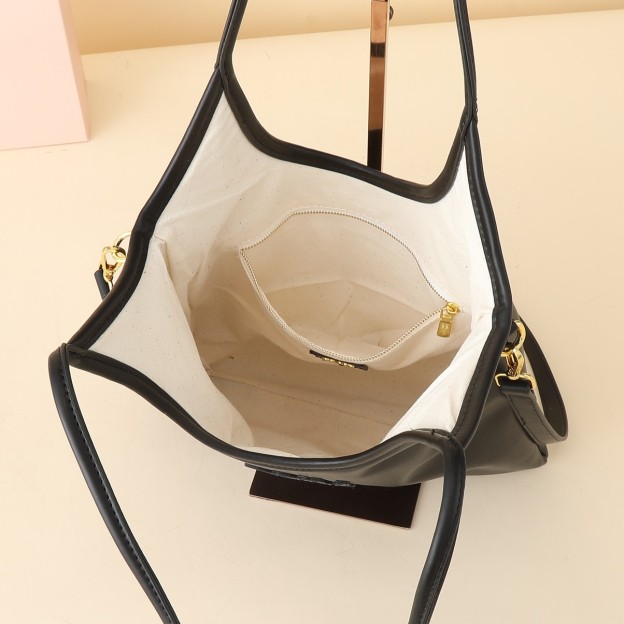 ミュウミュウ アイビー レザー レギュラーバッグ「Ivy Bag」