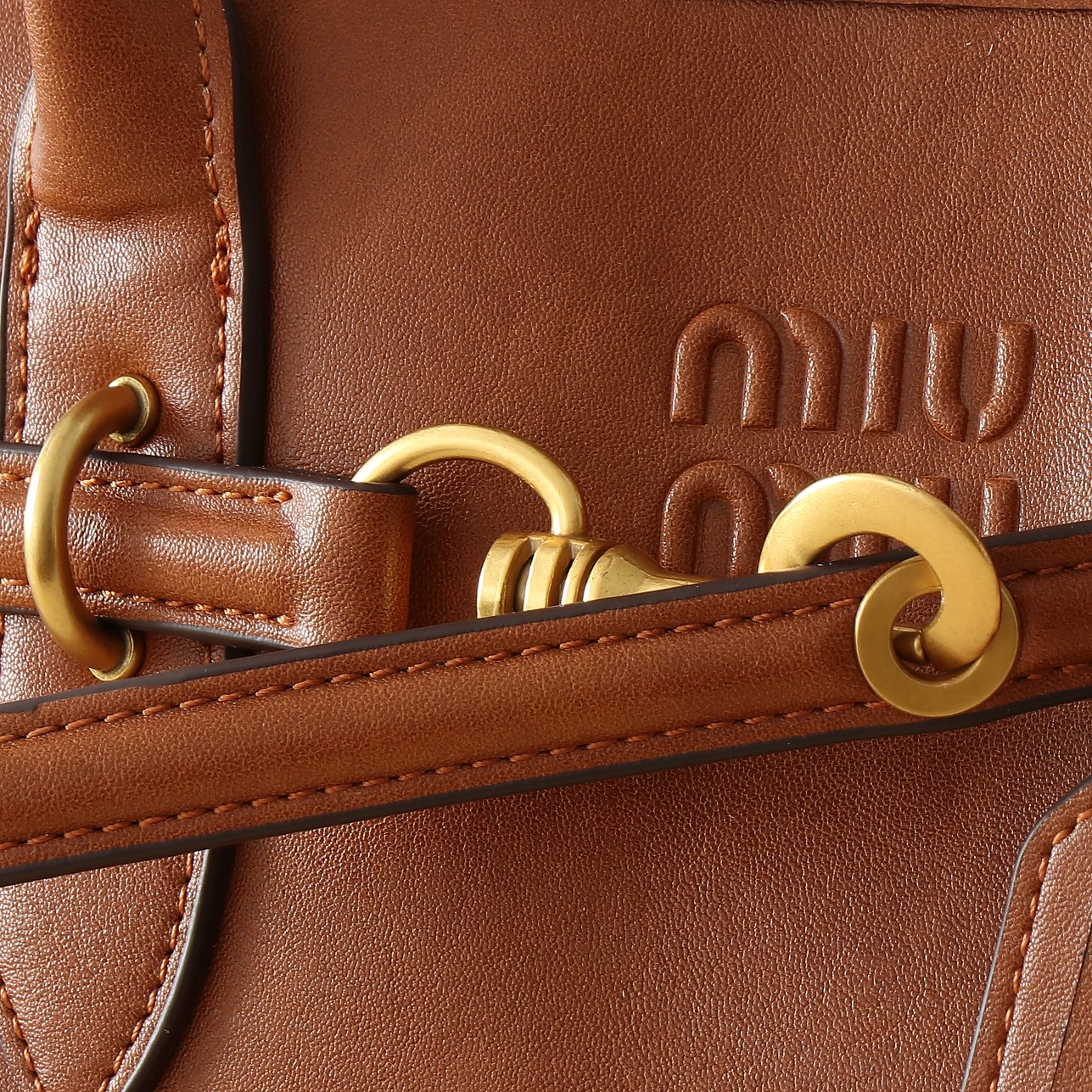 ミュウミュウ アバンチュール ナッパレザー トップハンドルバッグ「Aventure Bag」