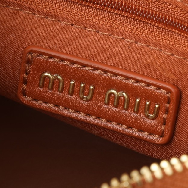 ミュウミュウ アルカディ トップハンドルバッグ「Arcadie Bag」