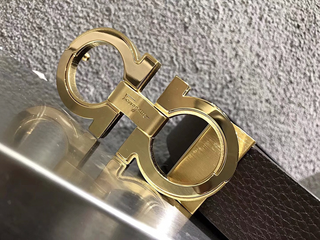 フェラガモ「Ferragamo」リバーシブルベルト