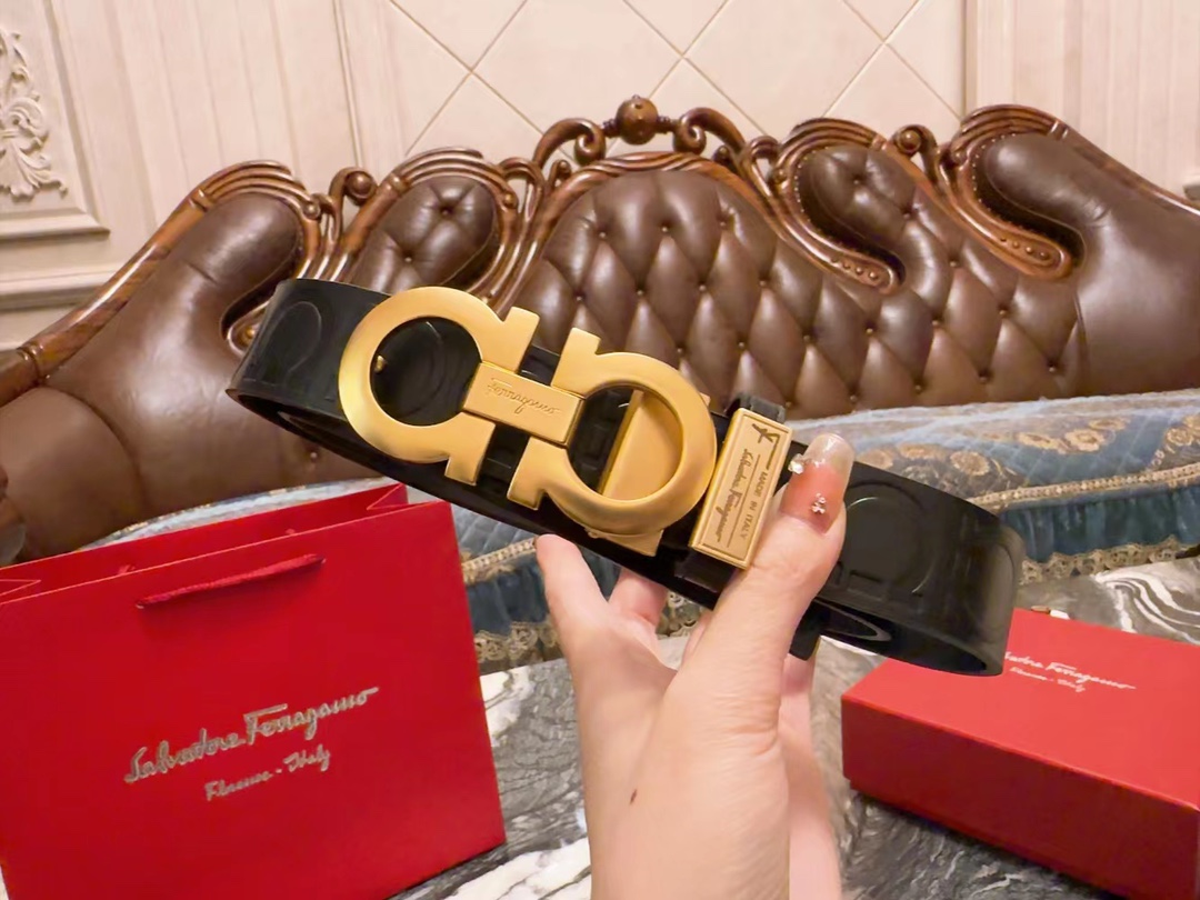 フェラガモ「Ferragamo」リバーシブルベルト