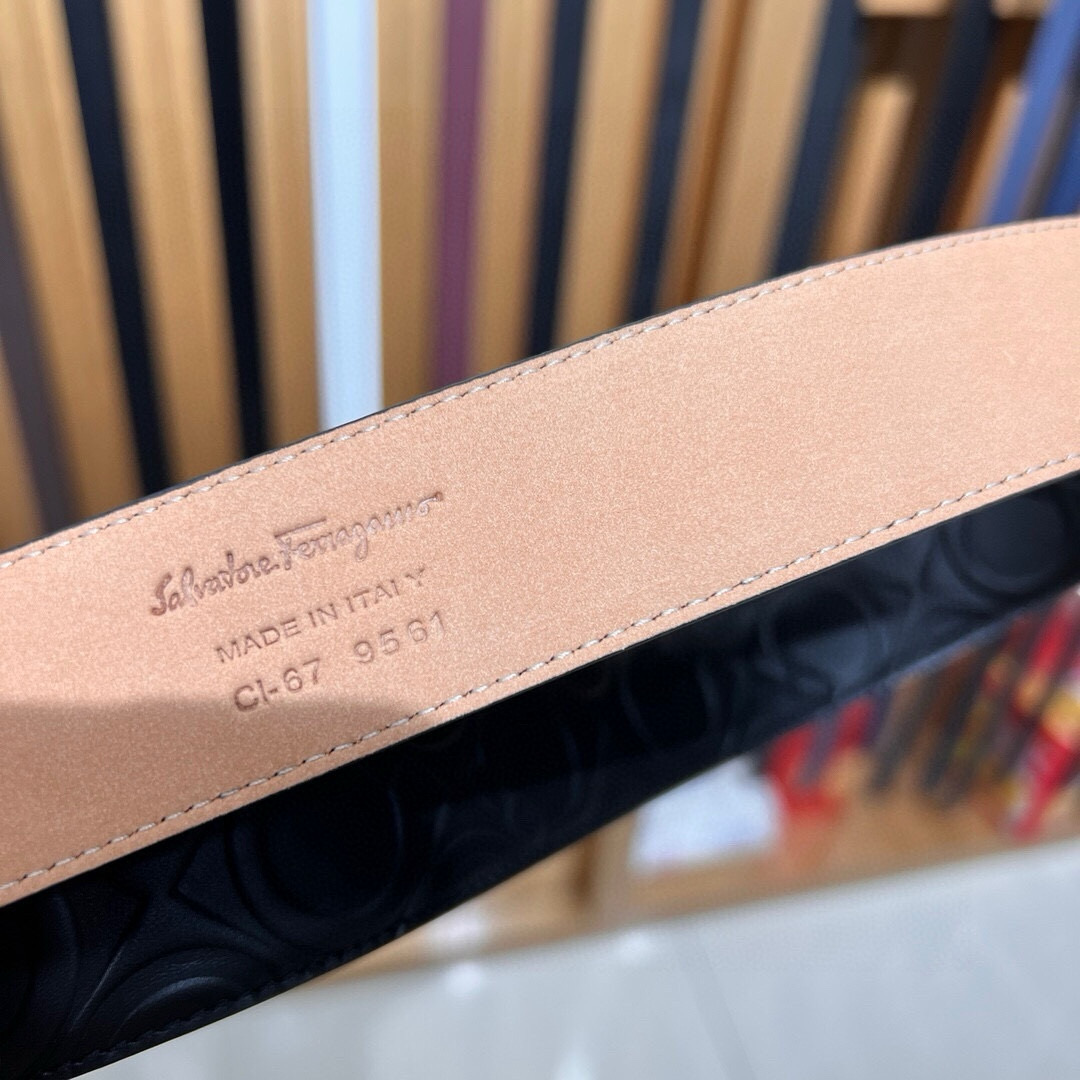 フェラガモ「Ferragamo」リバーシブルベルト