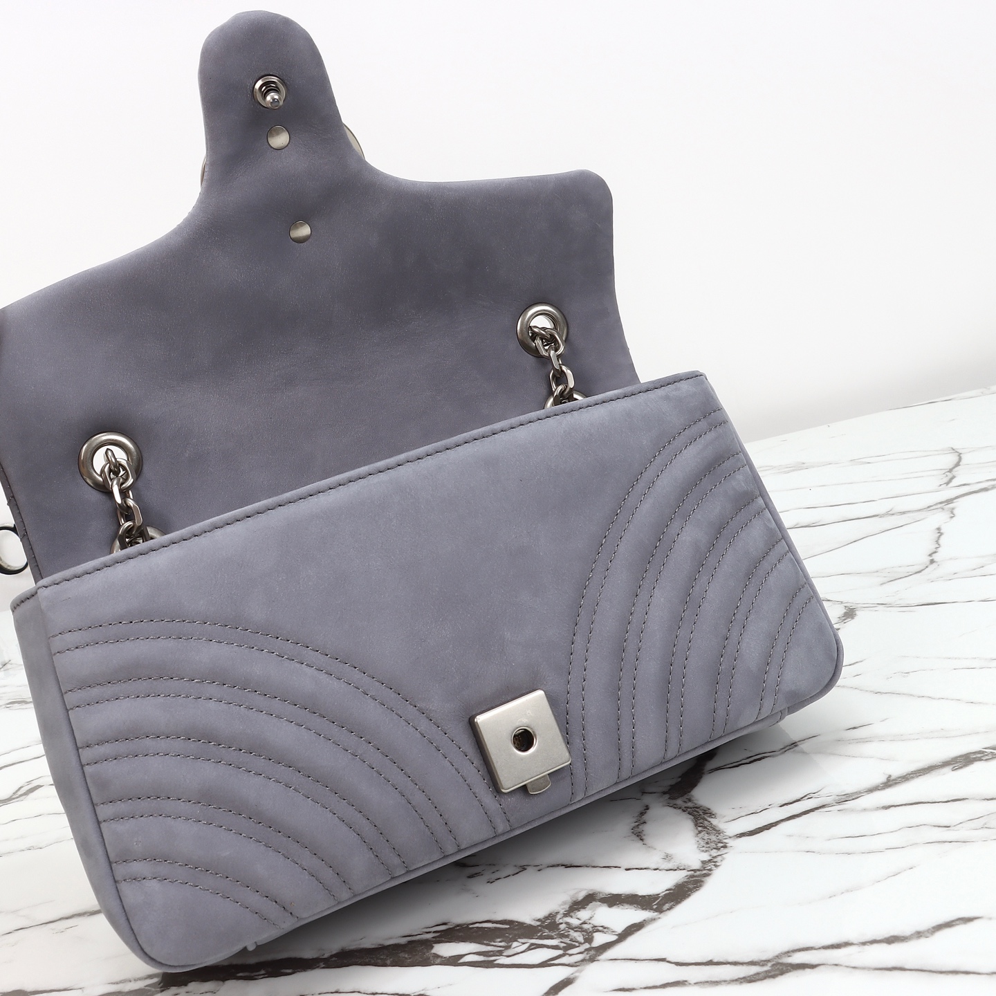 グッチ〔GGマーモント〕ミディアム ショルダーバッグ「GG Marmont Bag」