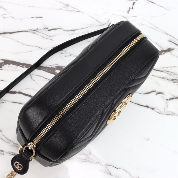 グッチ〔GGマーモント〕スモール カメラバッグ「GG Marmont Bag」