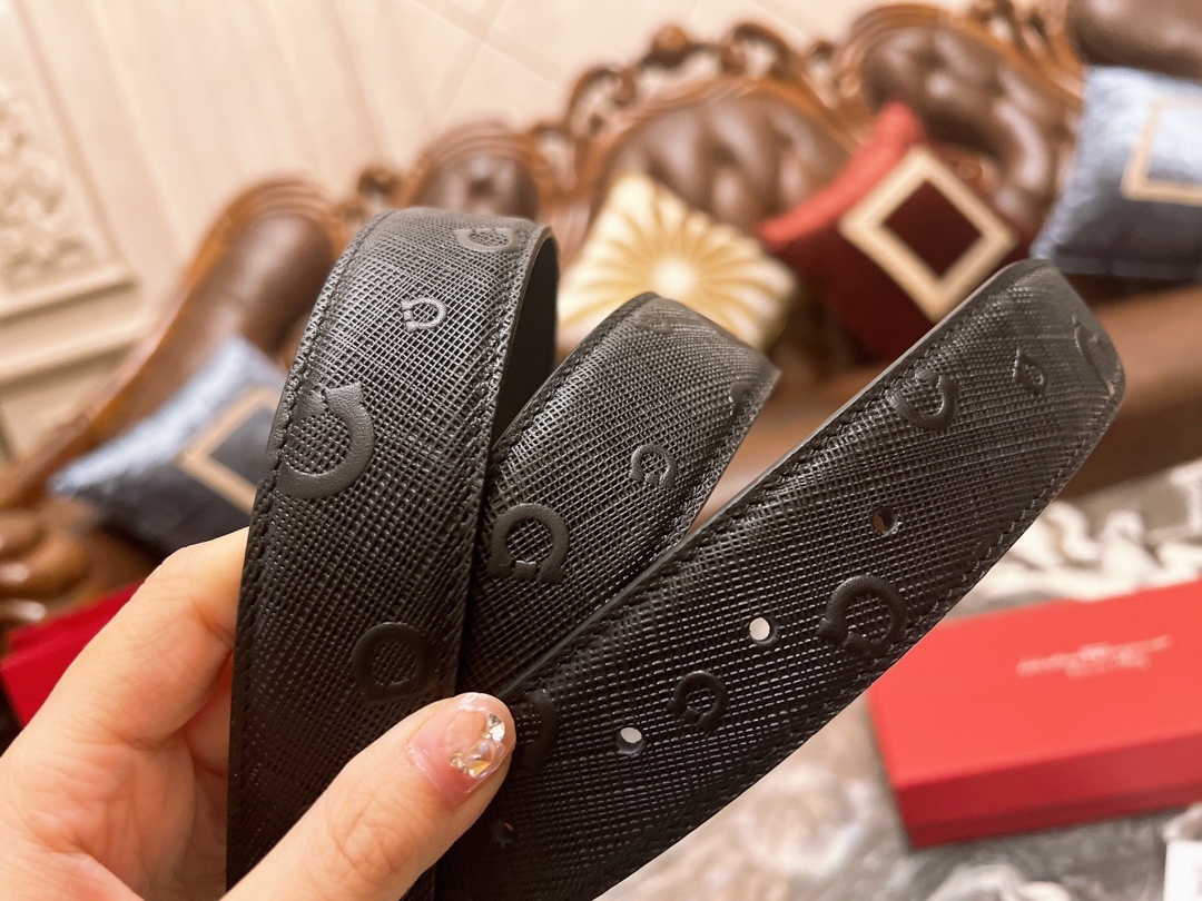 フェラガモ「Ferragamo」リバーシブルベルト