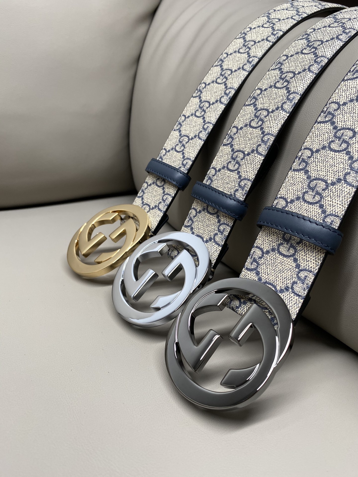 グッチ「Gucci」インターロッキングG バックル付き ワイドベルト