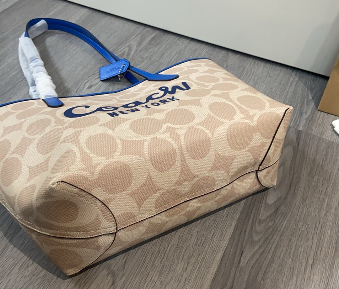 コーチ「Coach」シティトート アカデミックスタイル ショルダーバッグ