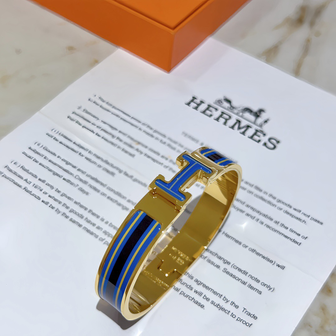 エルメス ブランドの象徴的なブレスレット