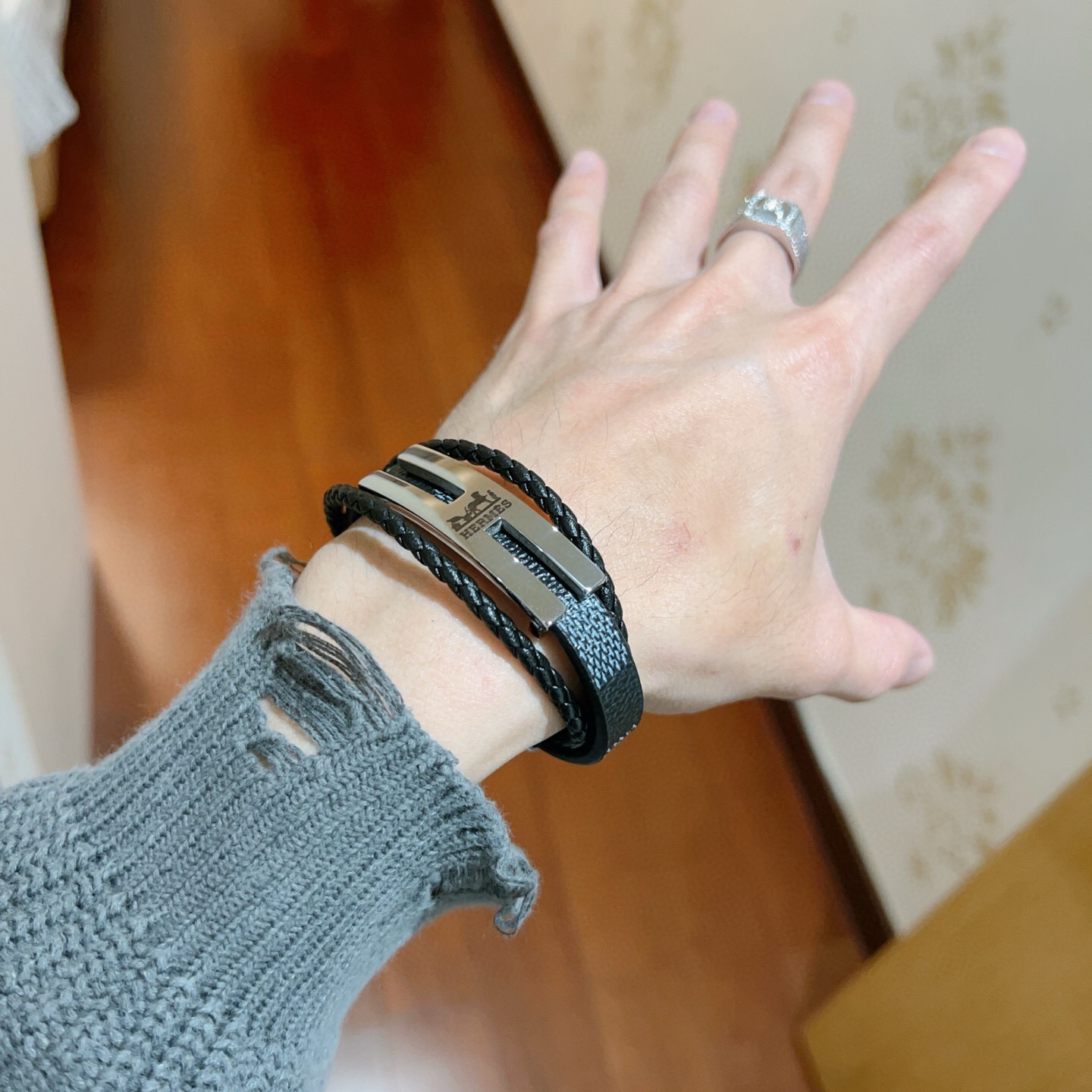 エルメス ブランドの象徴的なブレスレット