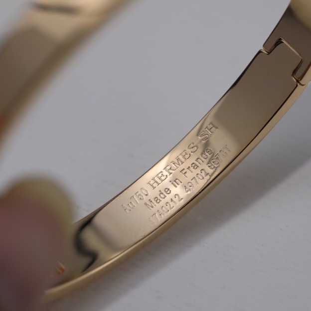 エルメス ブランドの象徴的なブレスレット
