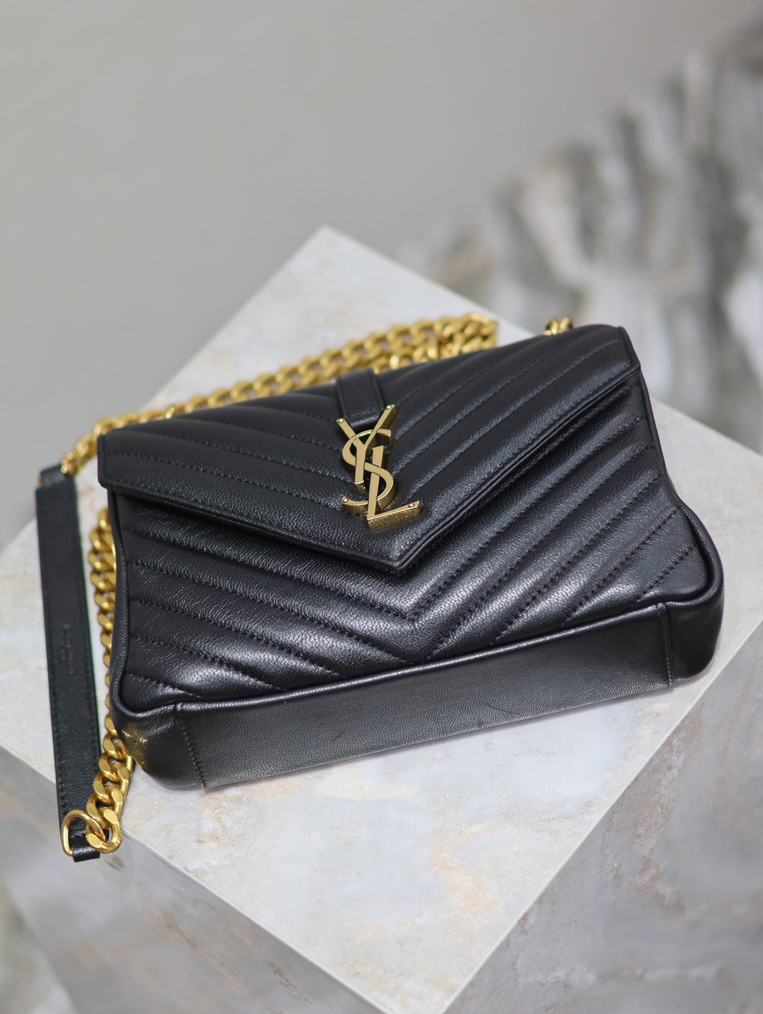 サンローラン「Saint Laurent」メッセンジャーバッグ