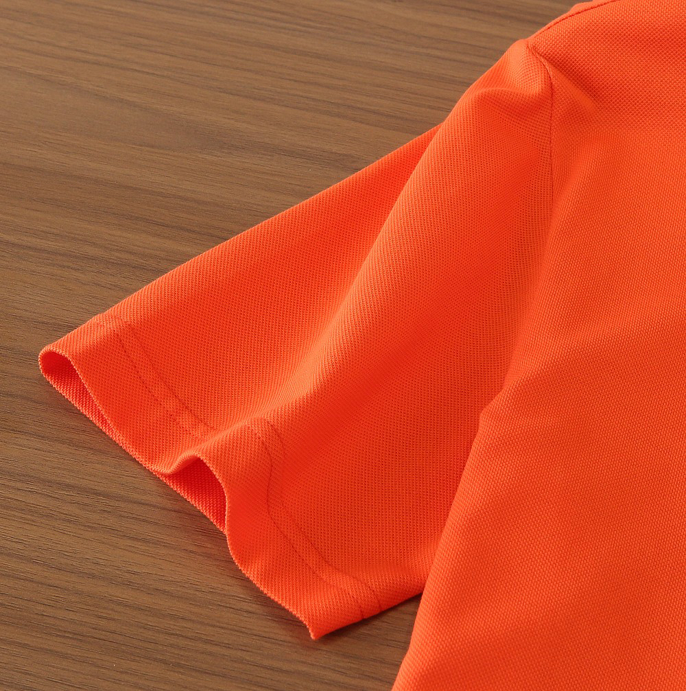 エルメス「Hermès」 春夏2026 刺繍コレクション Tシャツ