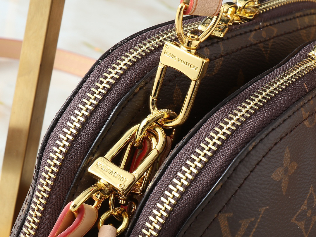 ルイ・ヴィトン ビー アルマ チェーン ハンドバッグ「Alma Bag」