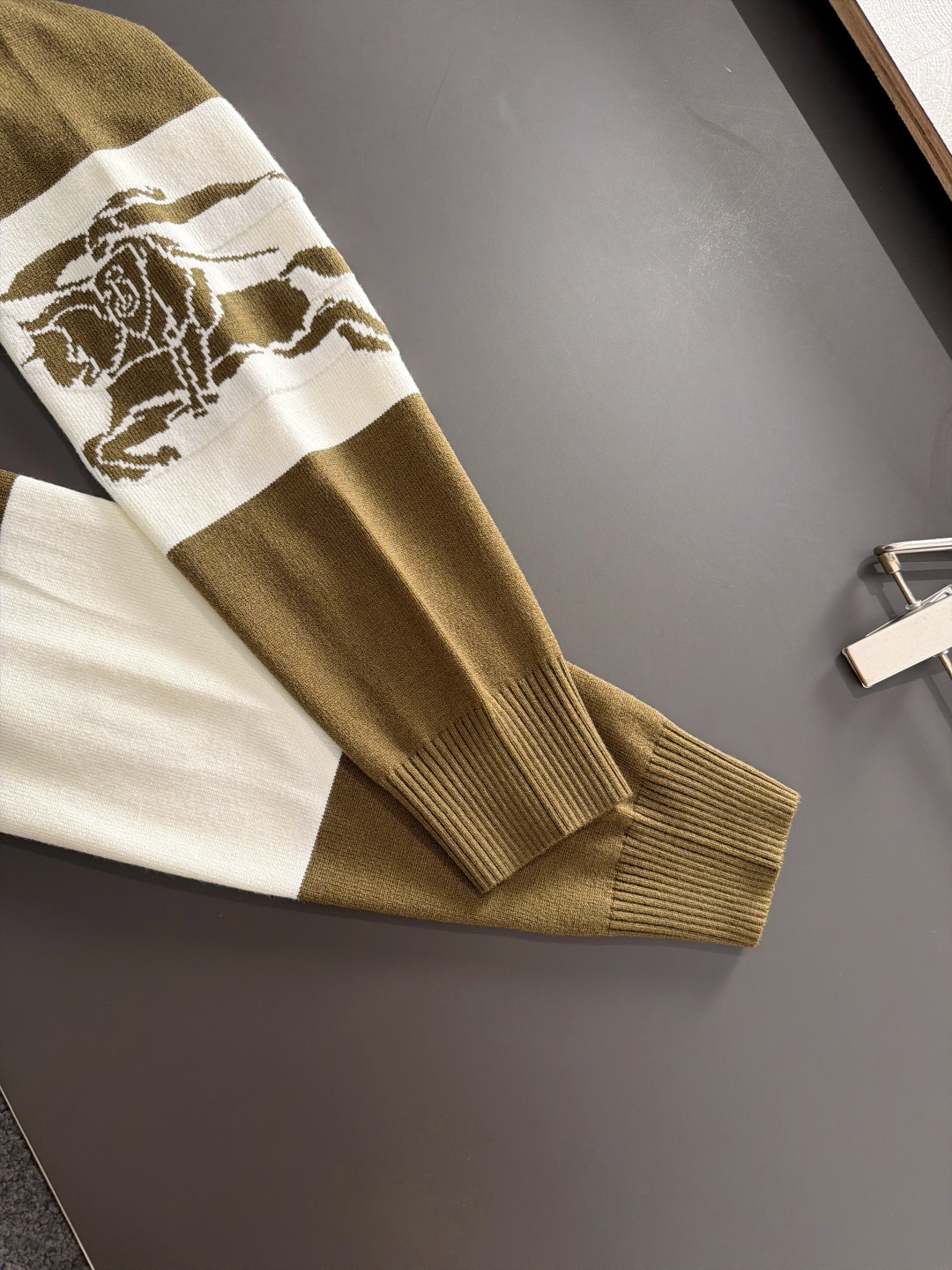 バーバリー「Burberry」2026新作ニットコレクション ニットウェア