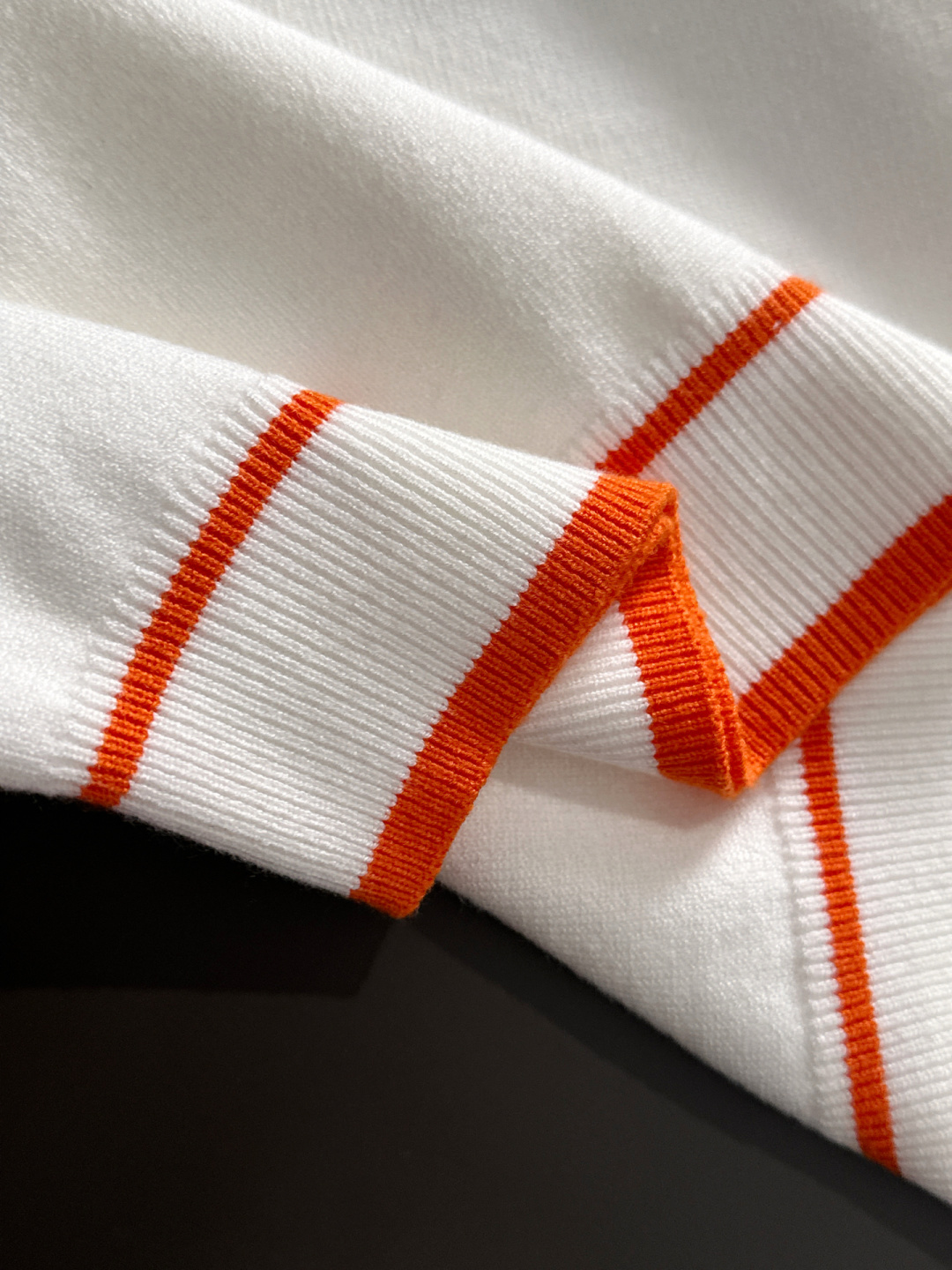 エルメス「Hermès」春季新作ラウンドネックスウェット
