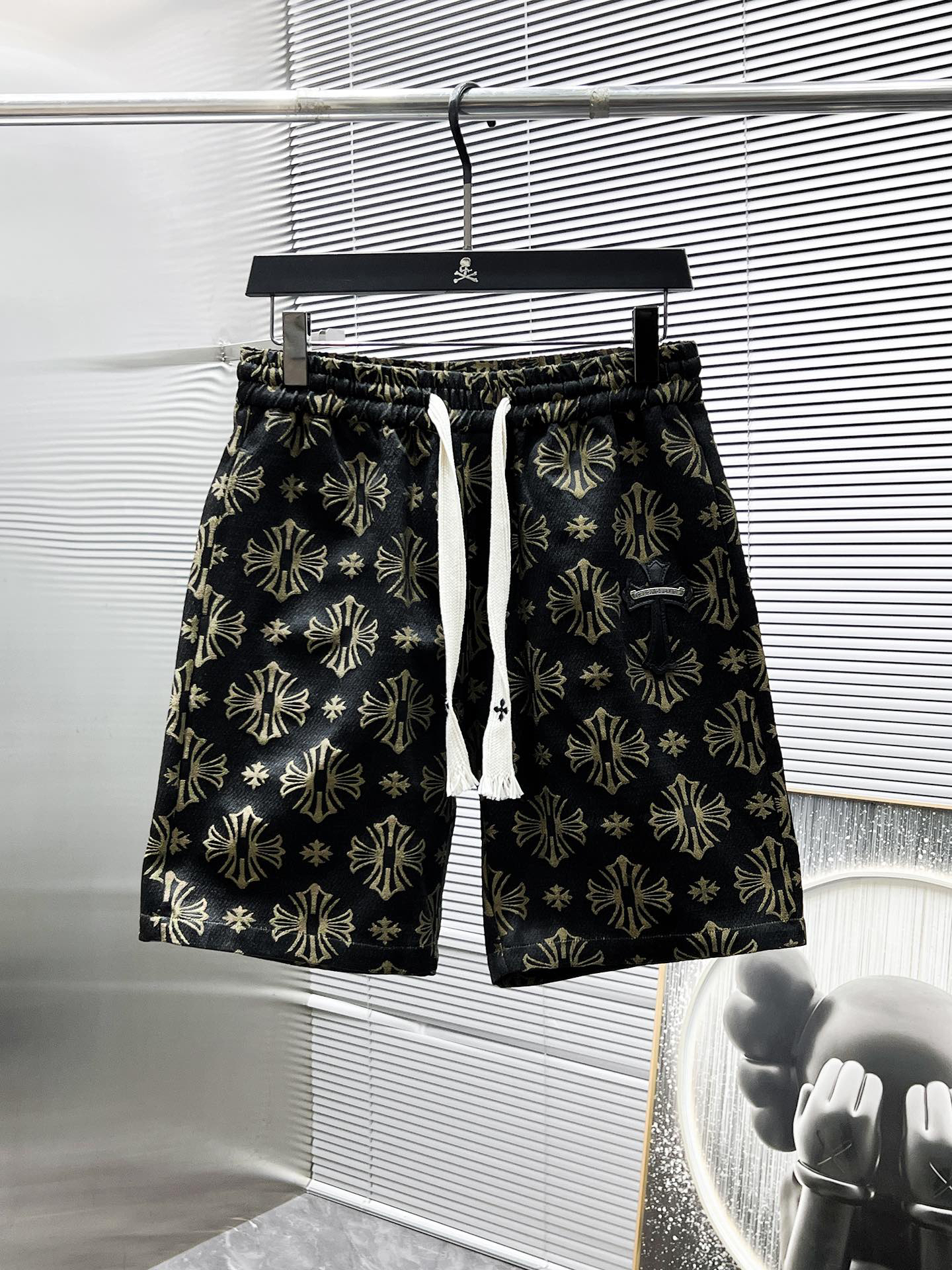 クロムハーツ「Chrome Hearts」 2026 新作 半袖Tシャツ ショートパンツ セット