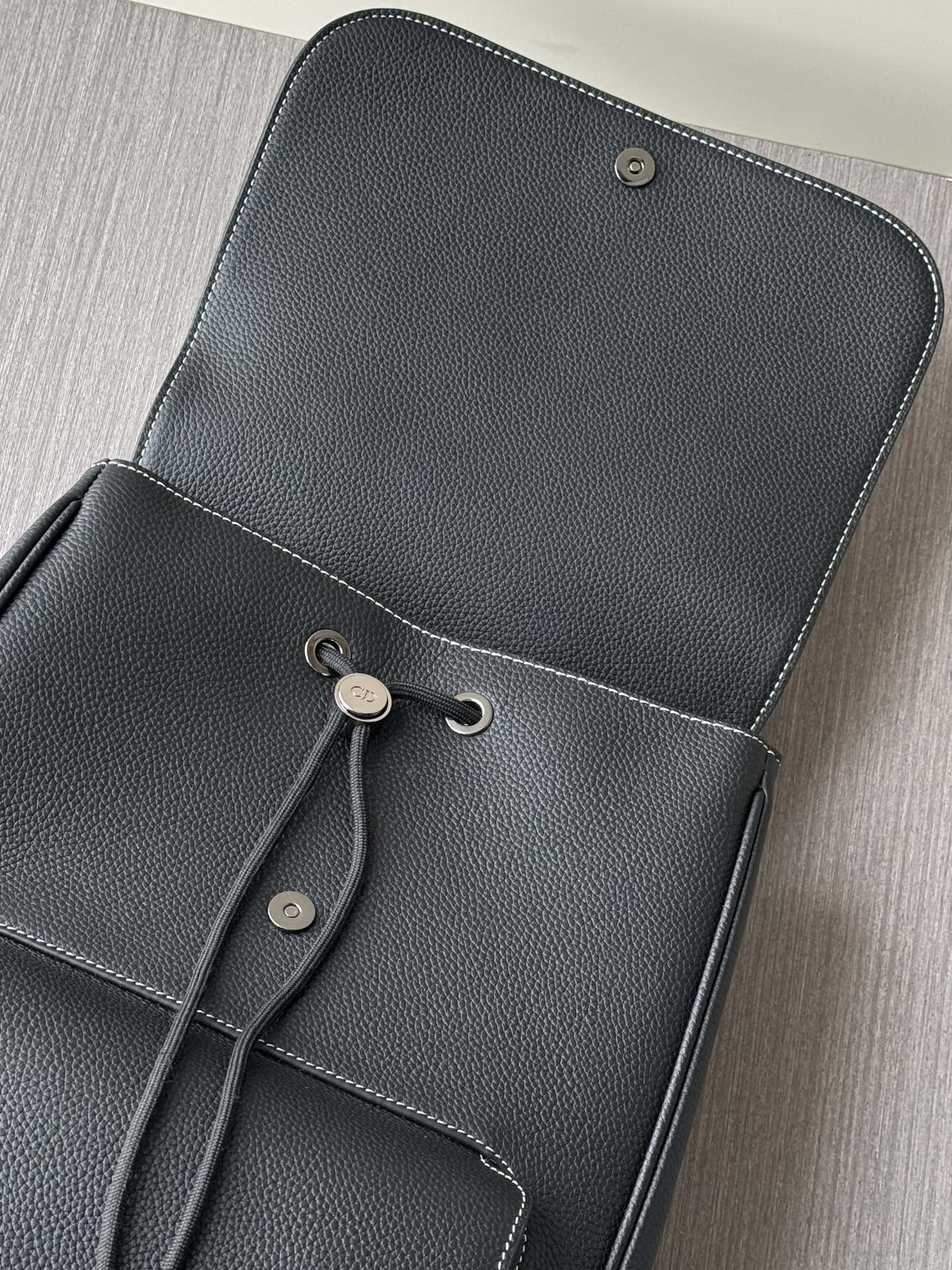 ディオール「Dior」B44 BLADE バックパック