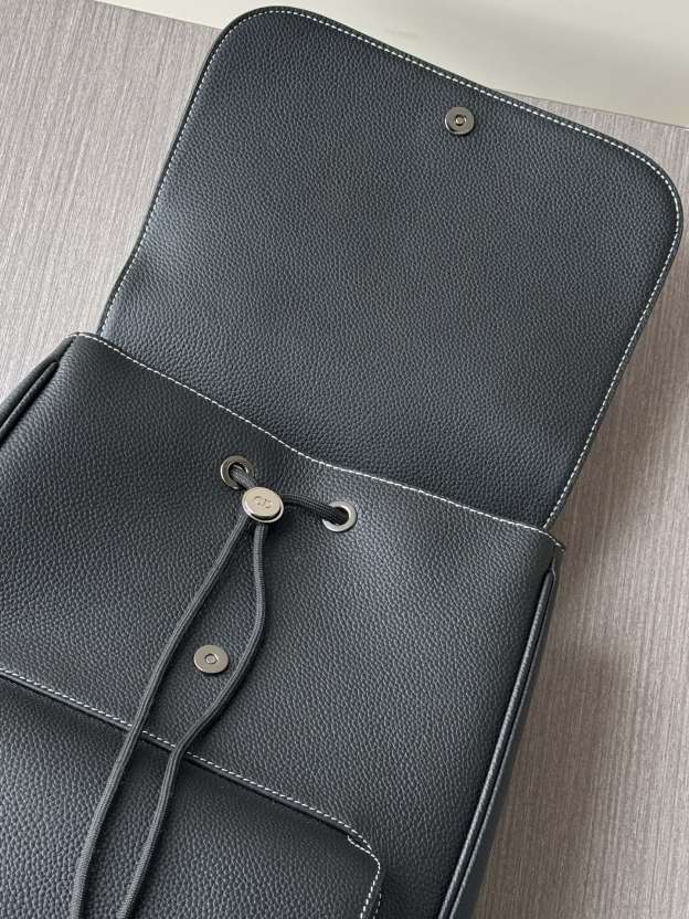 ディオール「Dior」B44 BLADE バックパック