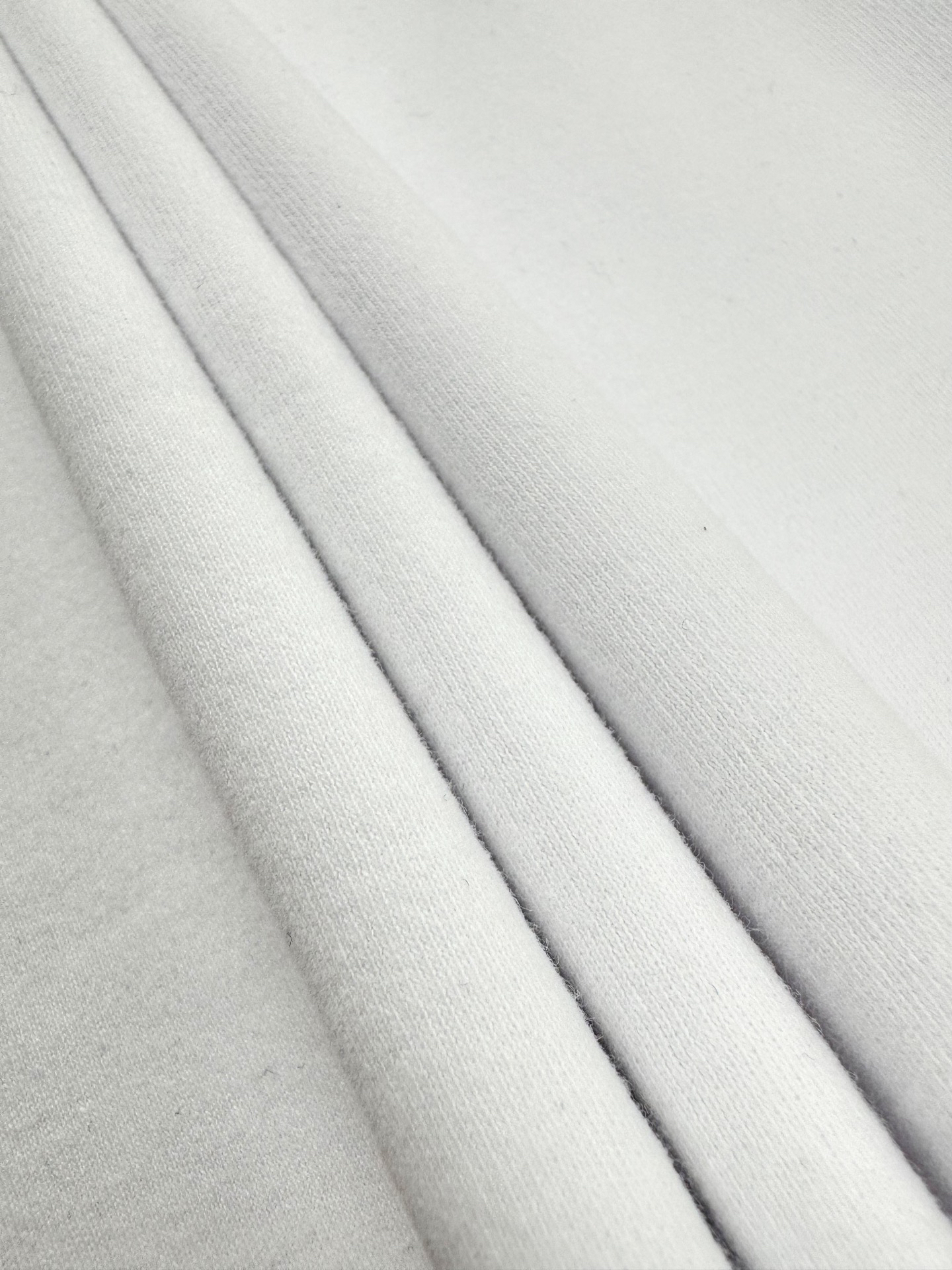 エルメス「Hermès」 クルーネックTシャツ 軽やかな着心地 春夏新作