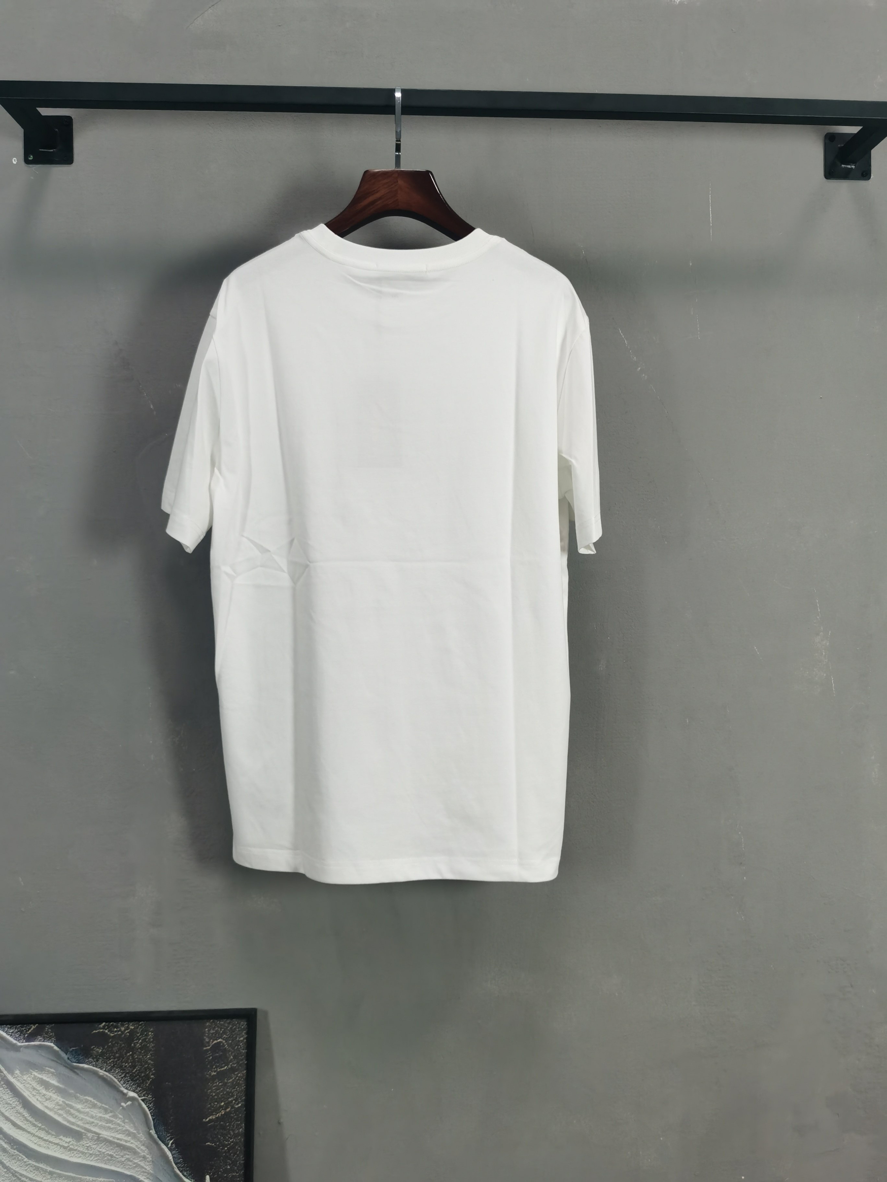 エルメス「Hermès」 クルーネックTシャツ 軽やかな着心地 春夏新作