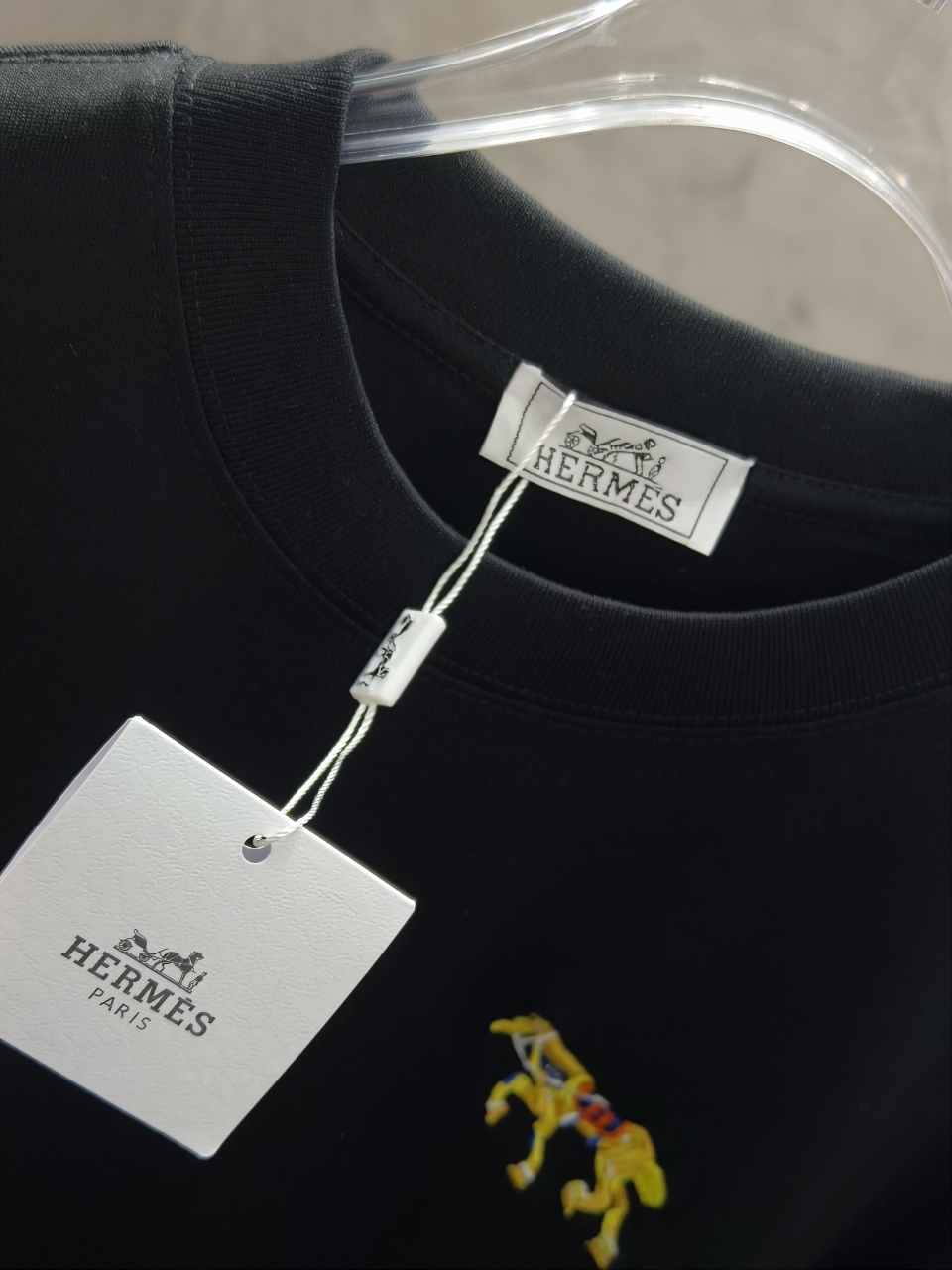 エルメス「Hermès」 クルーネックTシャツ 軽やかな着心地 春夏新作