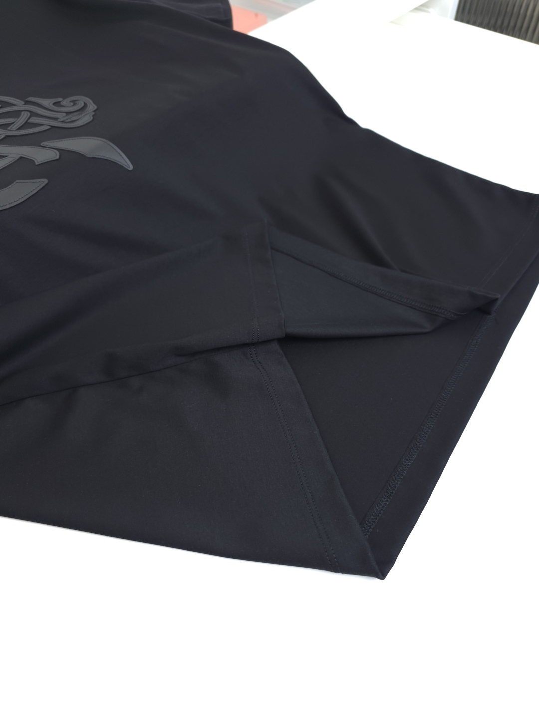 エルメス「Hermès」 クルーネックTシャツ 軽やかな着心地 春夏新作