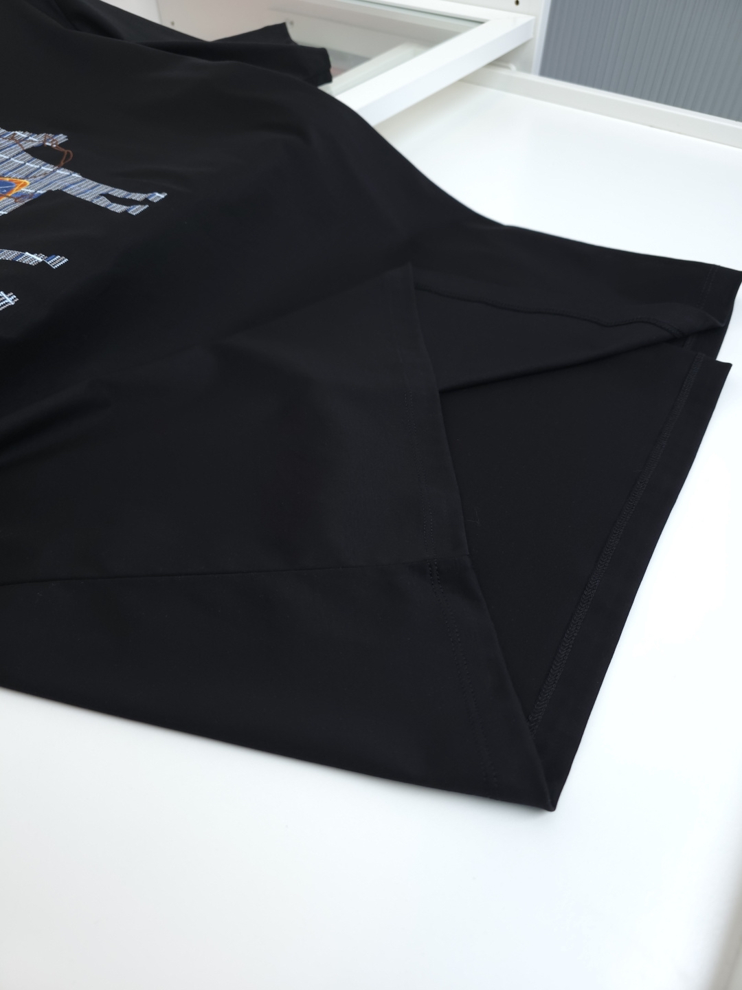 エルメス「Hermès」 クルーネックTシャツ 軽やかな着心地 春夏新作