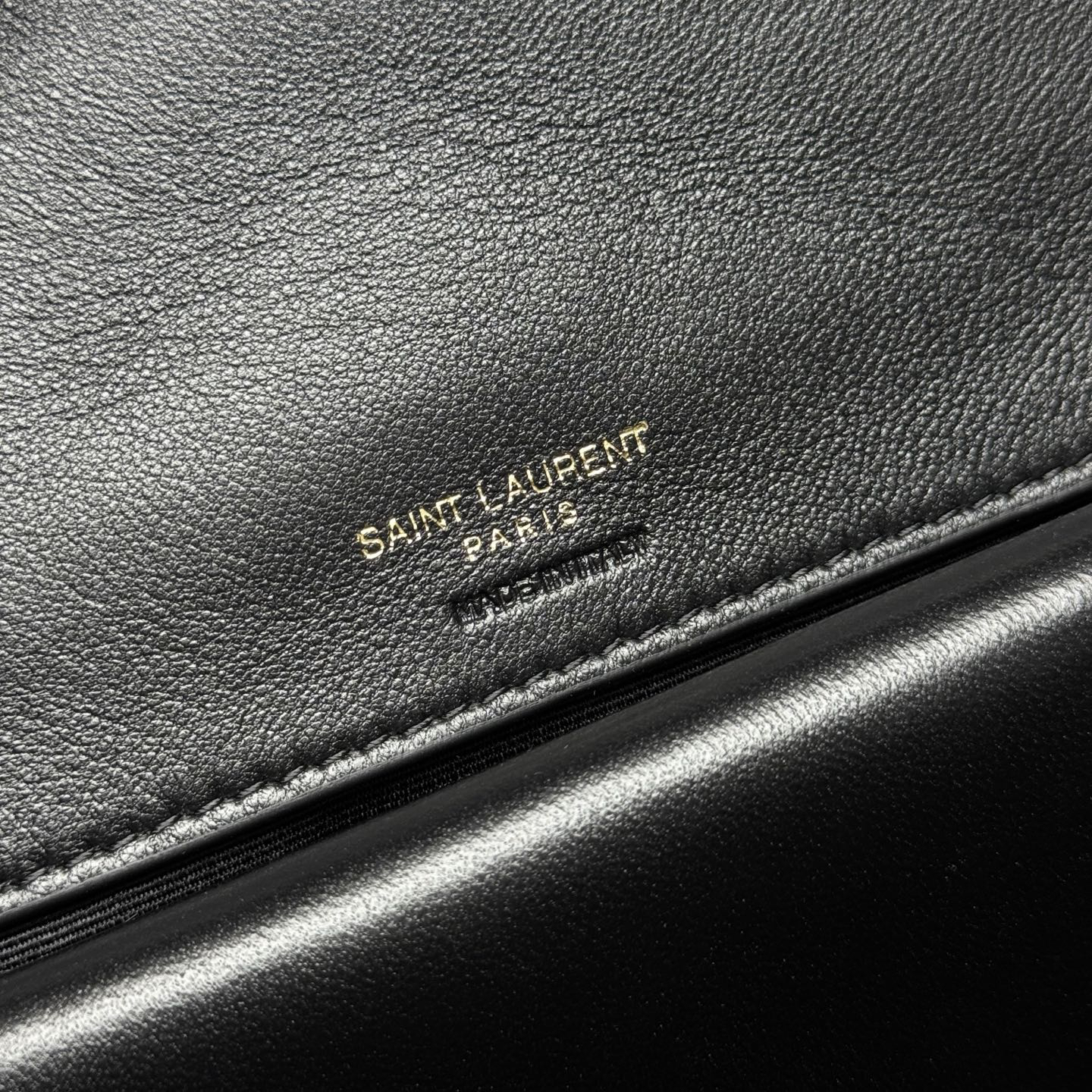 サンローラン「Saint Laurent」ルル ブラックレザー ミディアムバッグ