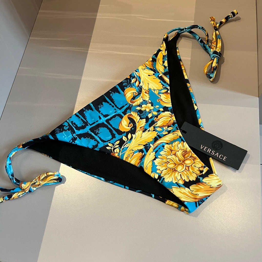 ヴェルサーチ「Versace」セパレート水着「2025夏季限定・人気プレミアムスイム登場！」