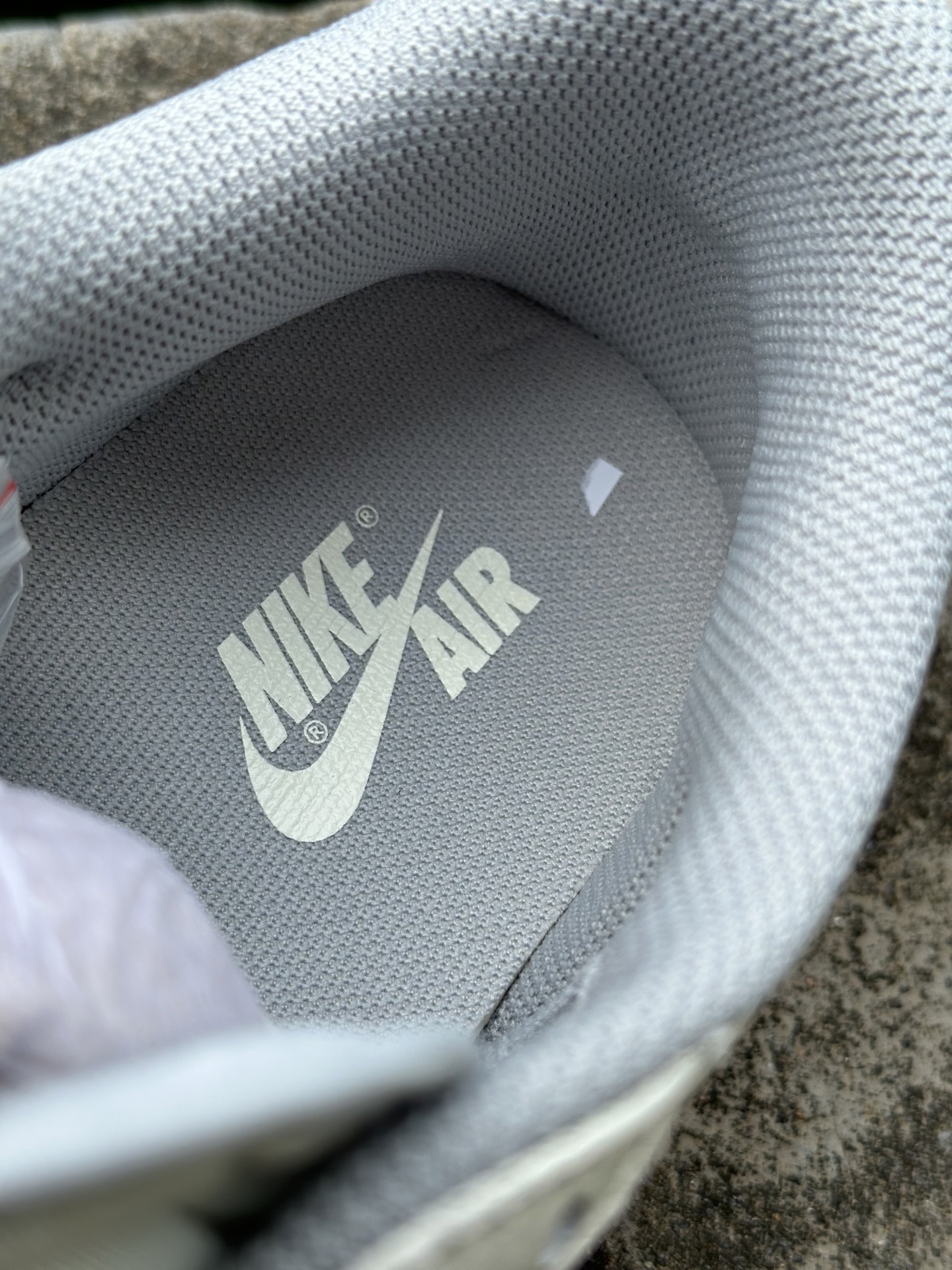 「コラボモデル」Travis Scott x Jordan 1 Low supreme スニーカー