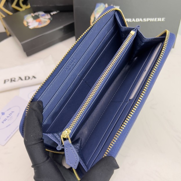 プラダ「PRADA」サフィアーノレザー 財布