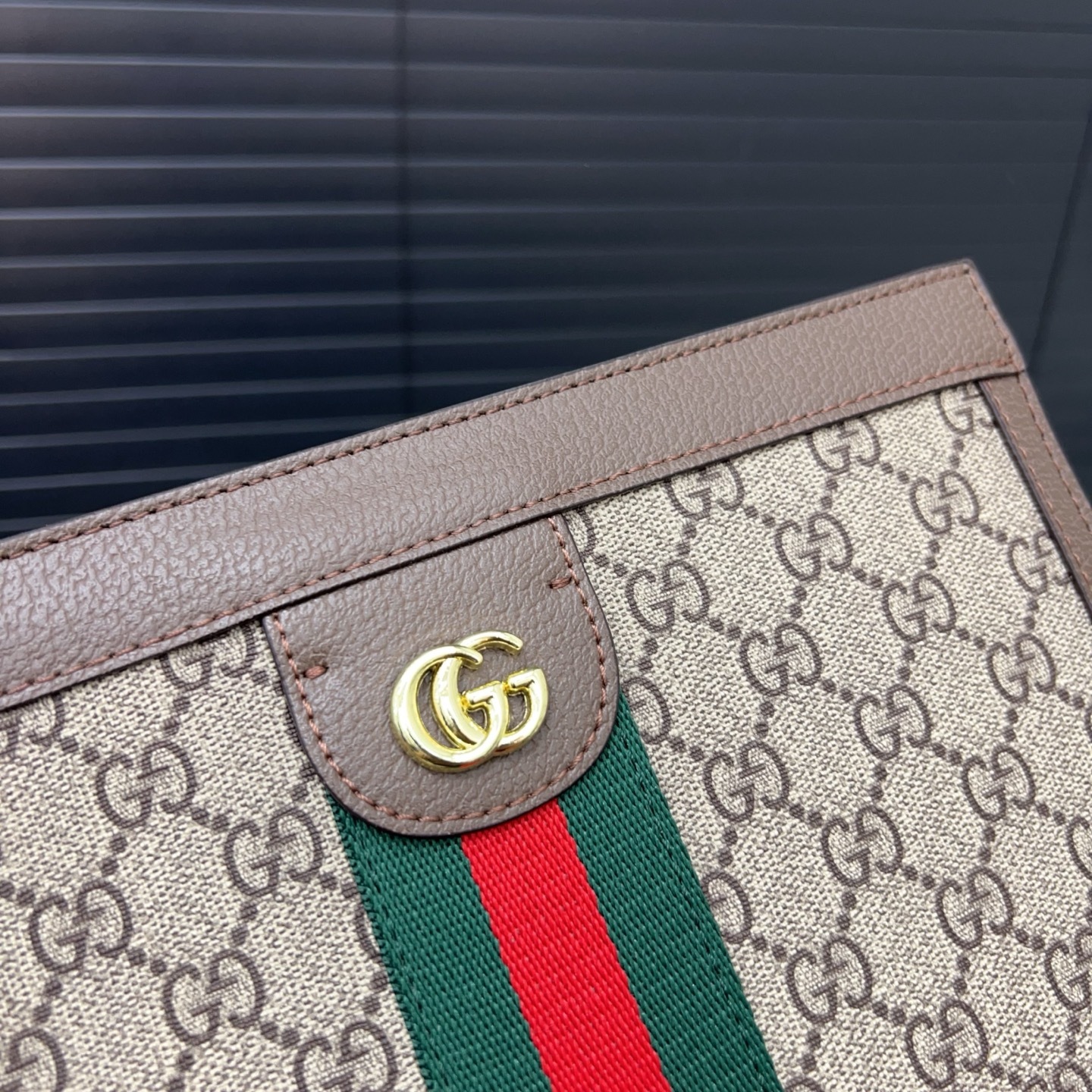 「グッチ」Gucci GG 柄クラッチバッグ＋チャーム＋ドール ギフトセット 限定セール 大人気販売中