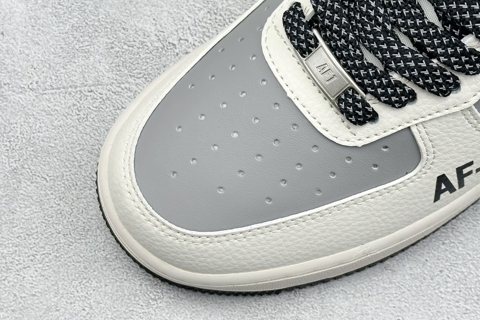 「コラボモデル」Supreme × Nike Air Force 1 Low スニーカー