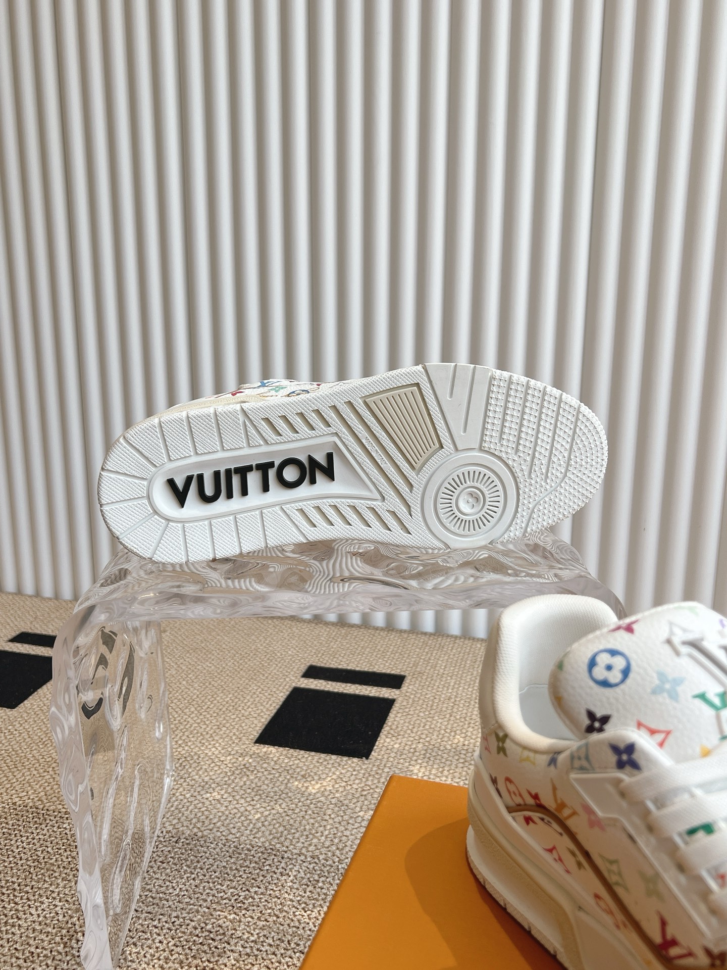 ルイ・ヴィトン「Louis Vuitton」LV × TM LV トレイナー スニーカー【男女兼用】