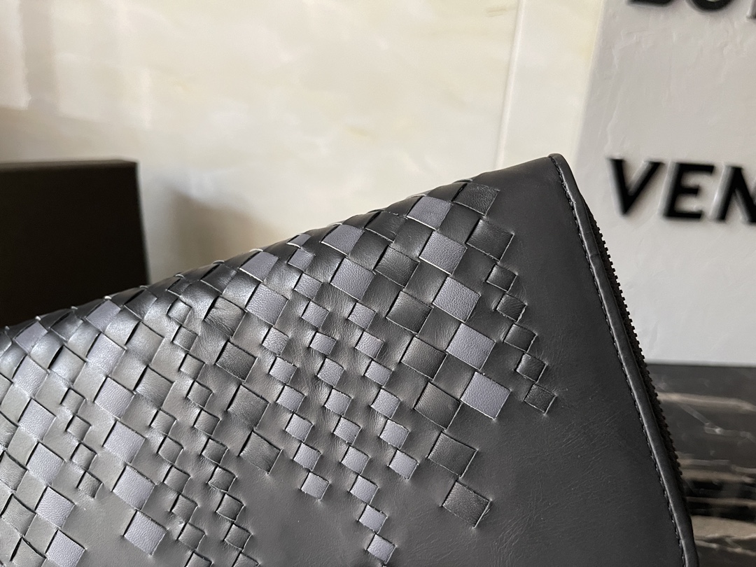 ボッテガ・ヴェネタ「Bottega Veneta」メンズ ザッパー ロング ウォレット