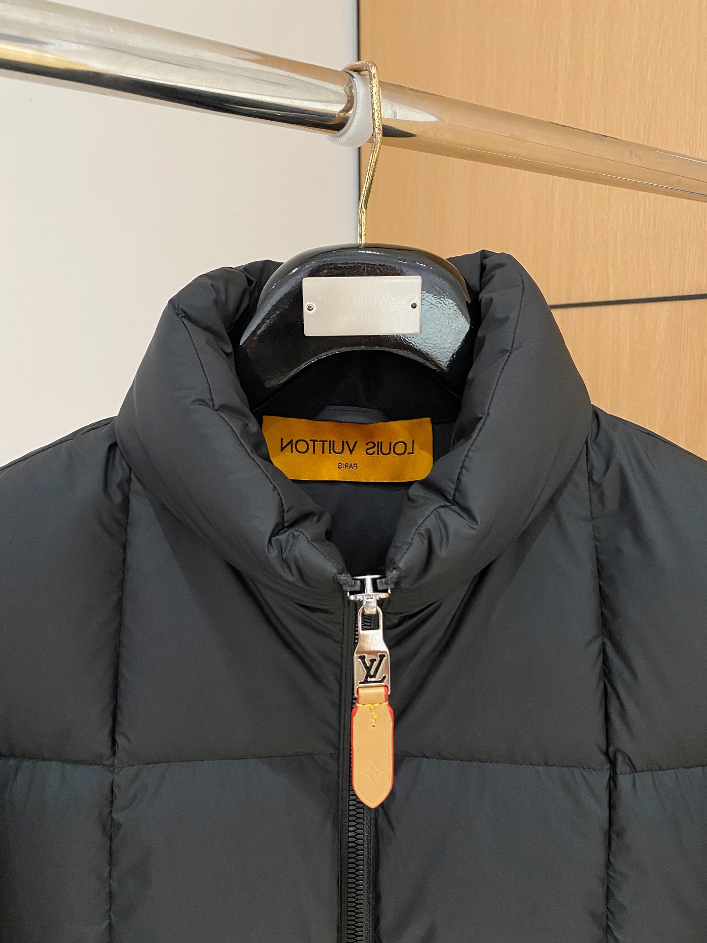 ルイ・ヴィトン「Louis Vuitton」‌冬のファッションフーディーダウンジャケット