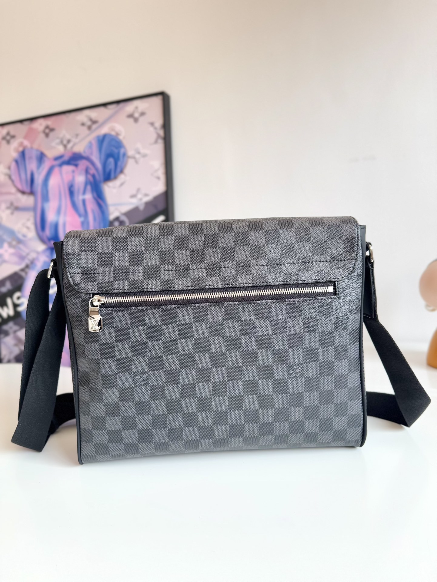 ルイ・ヴィトン「Louis Vuitton」ディストリクト メッセンジャーバッグ