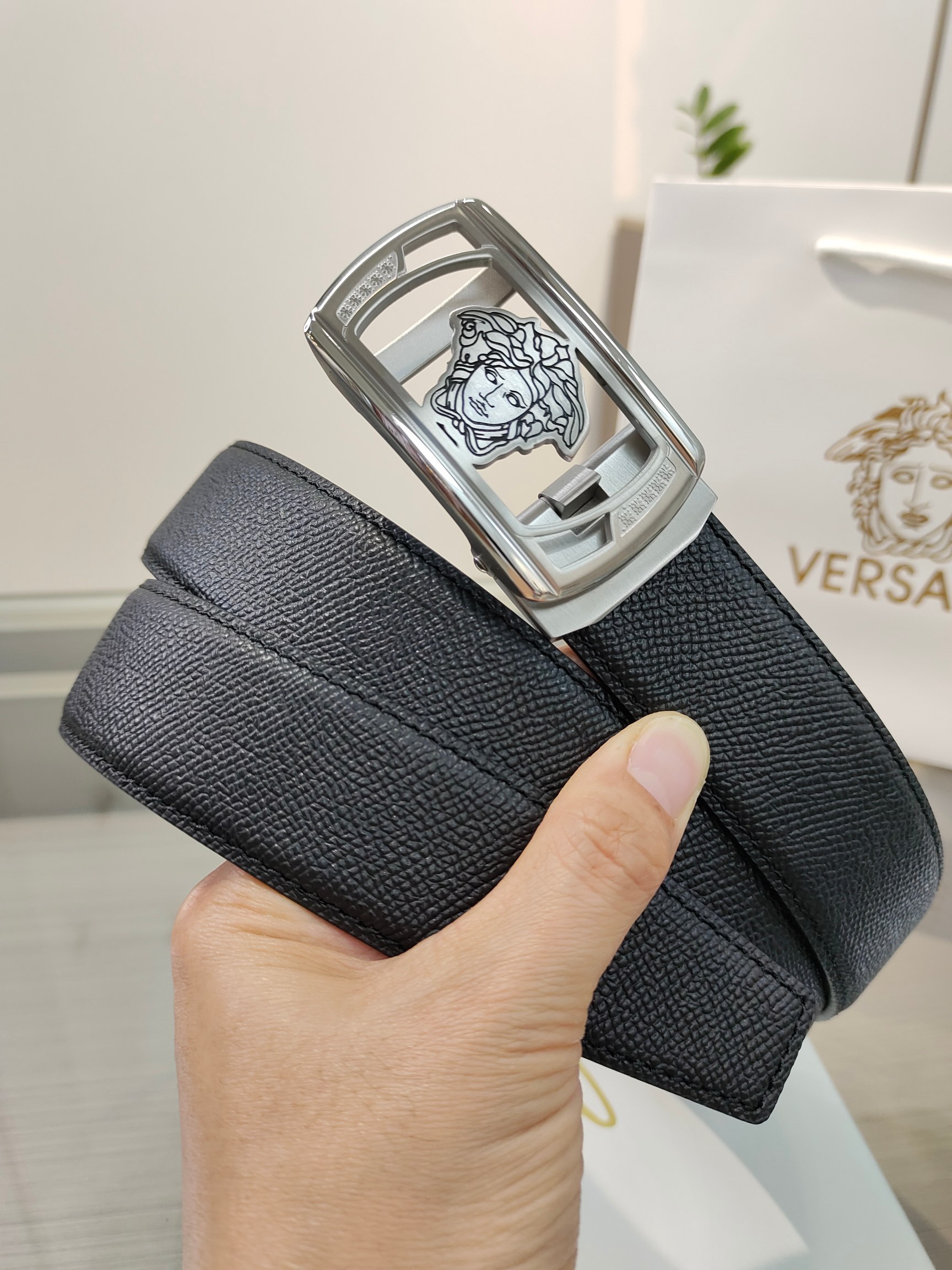 【先行新作】Versace トレンドラグジュアリーベルト「全長約 100cm」