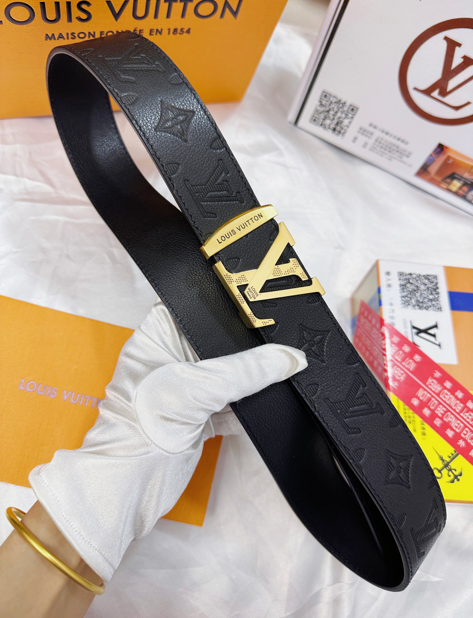 【新商品入荷】Louis Vuitton クラシックハイクオリティベルト「全長約 100cm」