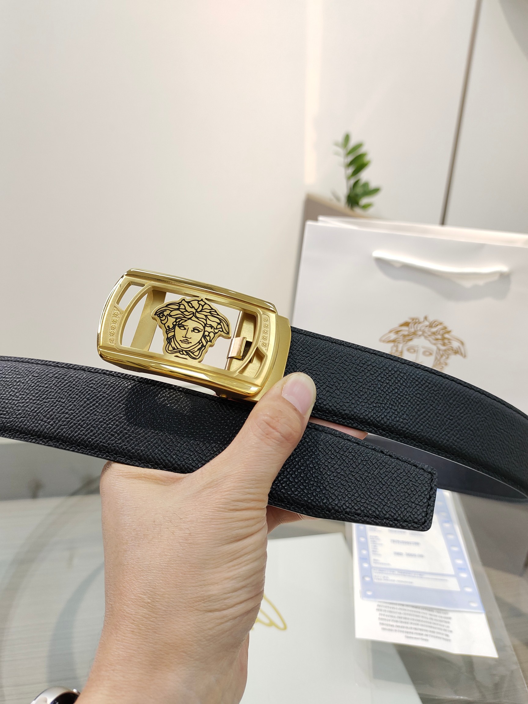 【先行新作】Versace トレンドラグジュアリーベルト「全長約 100cm」