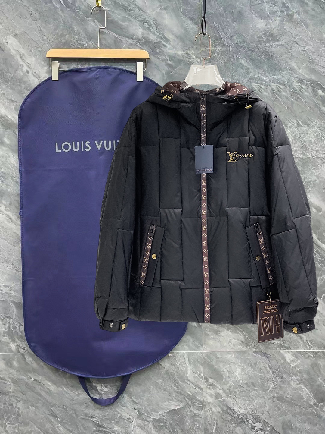 ルイ・ヴィトン「Louis Vuitton」秋冬フード付きダウンジャケット