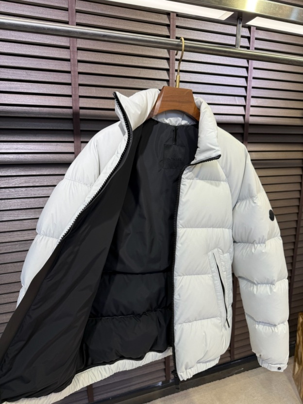 モンクレール 秋冬メンズ スタンドカラーダウンジャケット